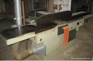 maquina cepilladora de carpinteria