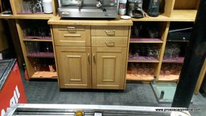 mueble de roble para cafeteria